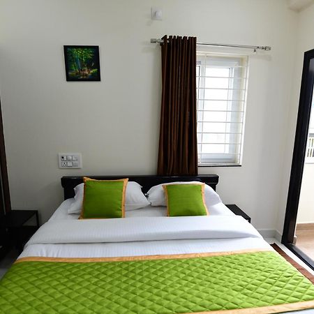 Divya Comforts- 2Bhk Tirupati Exterior foto