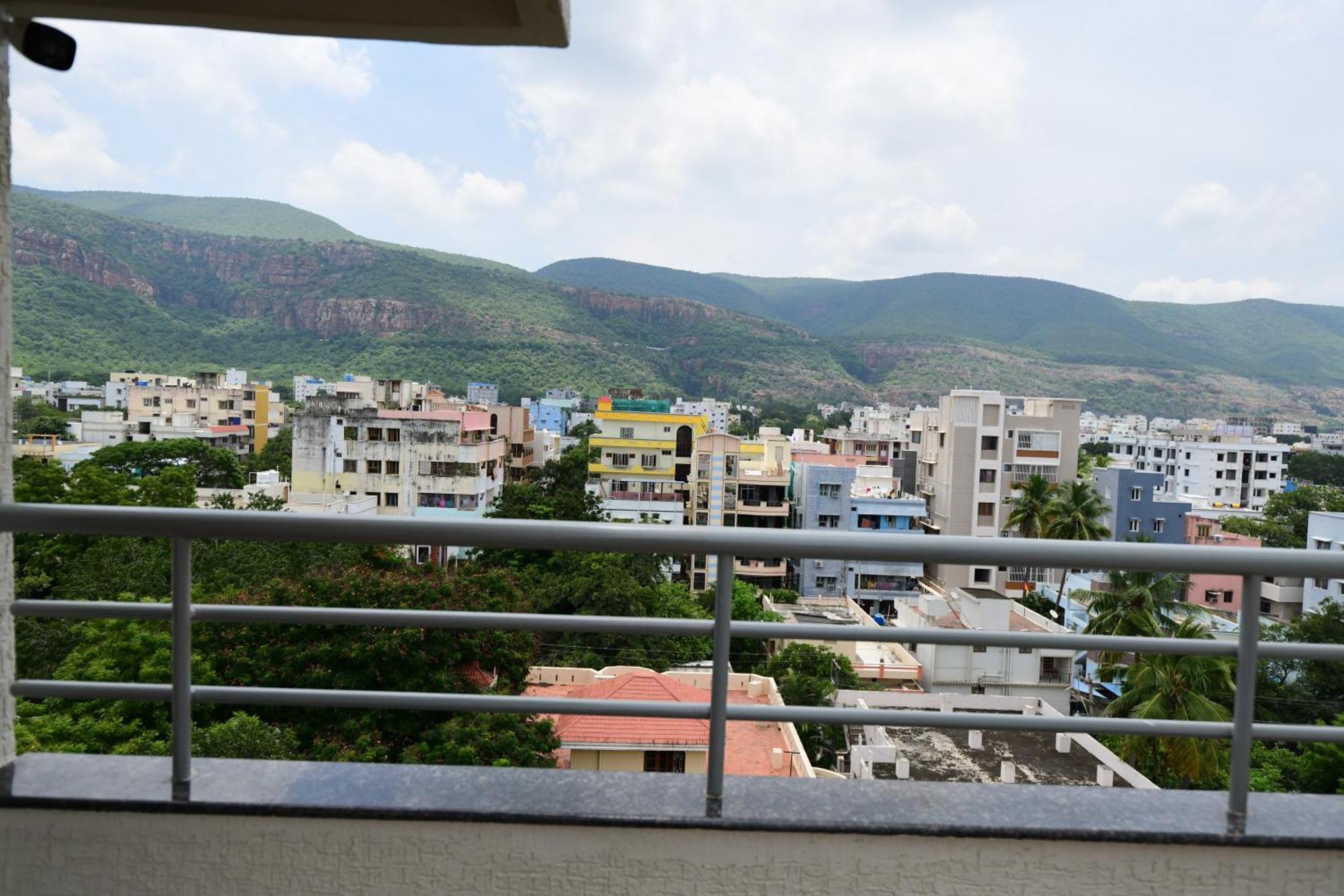Divya Comforts- 2Bhk Tirupati Exterior foto